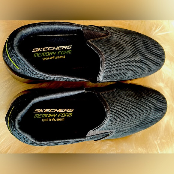 Men’s Skechers size 9.5 - Picture 3 of 7